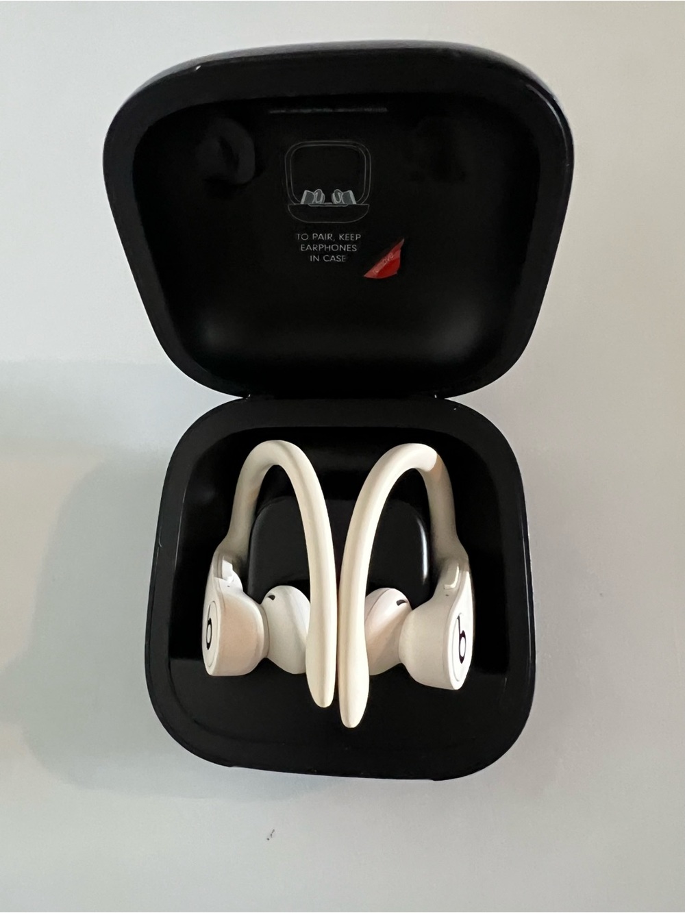 Beats Powerbeats Pro Headphones in White with Carrying Case Conditions Working